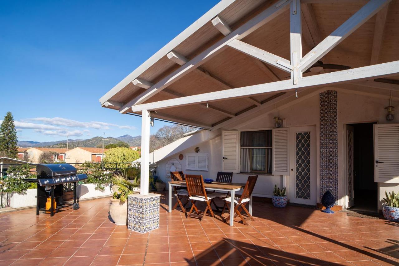 Casa Vacanza Giugio Giardini Naxos Exterior foto